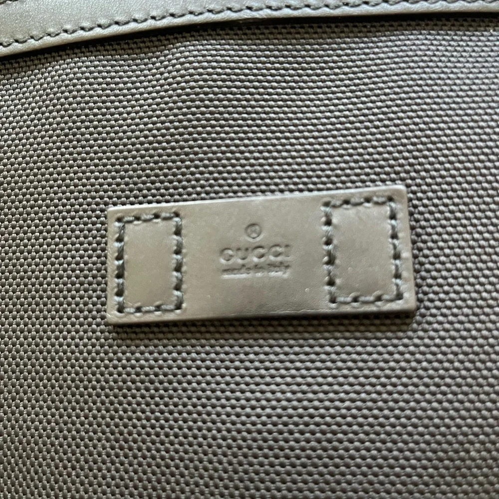 Gucci Crossbody Bag - Picture 3 of 8